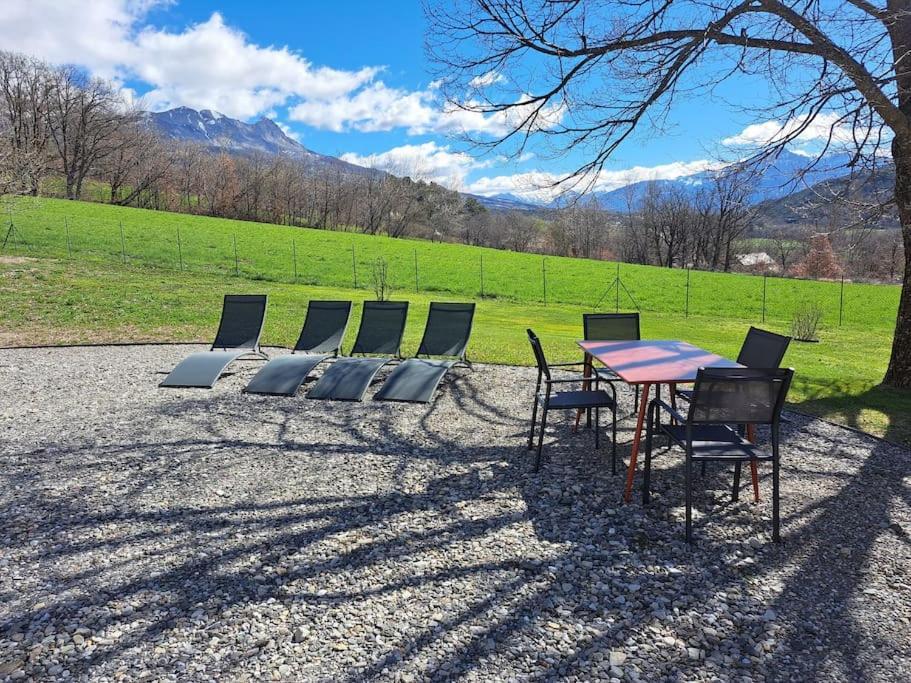 Appartement Beau Soleil La Bâtie-Neuve Екстериор снимка