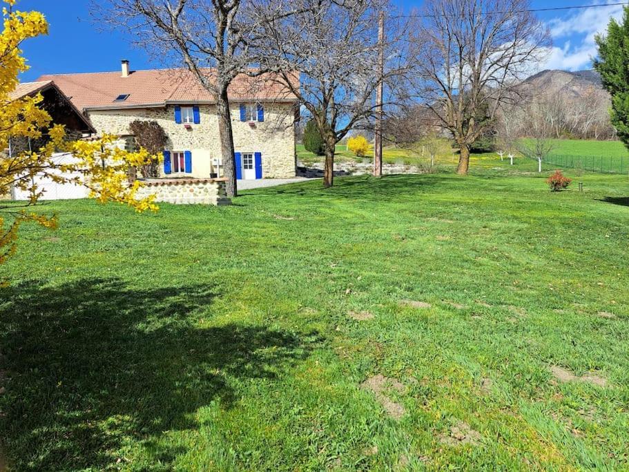 Appartement Beau Soleil La Bâtie-Neuve Екстериор снимка